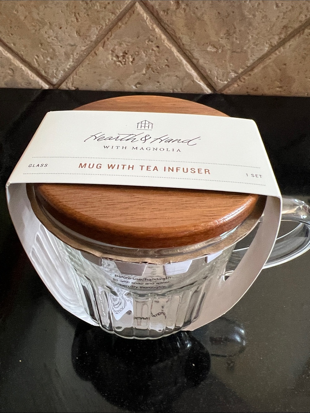 Hearth & Hand Glass Tea infuser Mug with Wood-Style Lid 15oz
